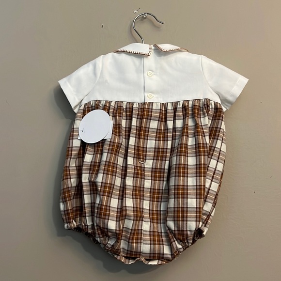 Edgehill Collection Smocked Peter Pan Collar Short Sleeve Plaid Bubble Coverall - Picture 4 of 11